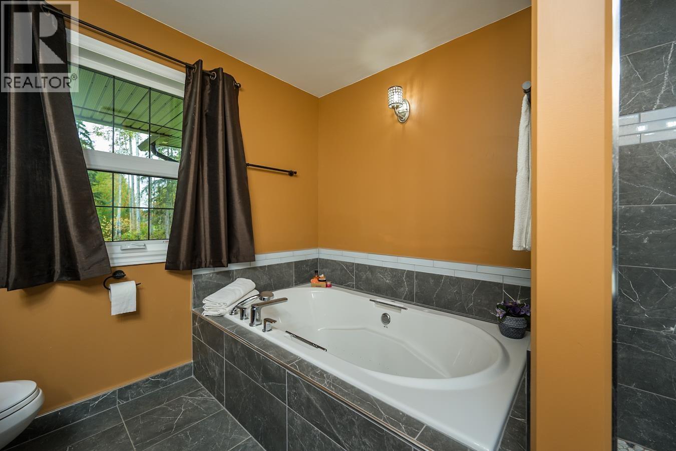 4438 Hanet Road Property Photo 25