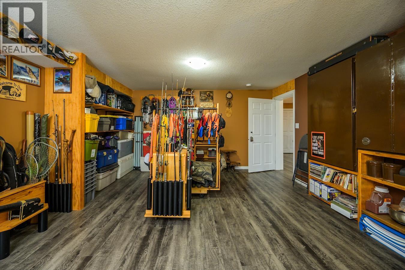 4438 Hanet Road Property Photo 32