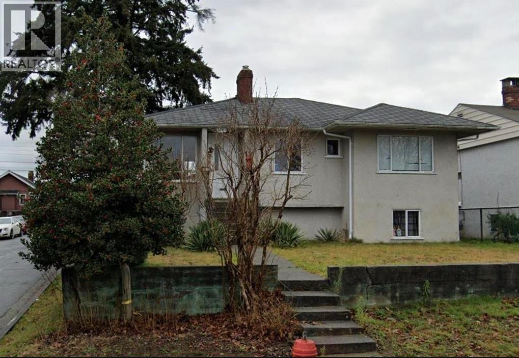 3507 Monmouth Avenue Property Photo 1