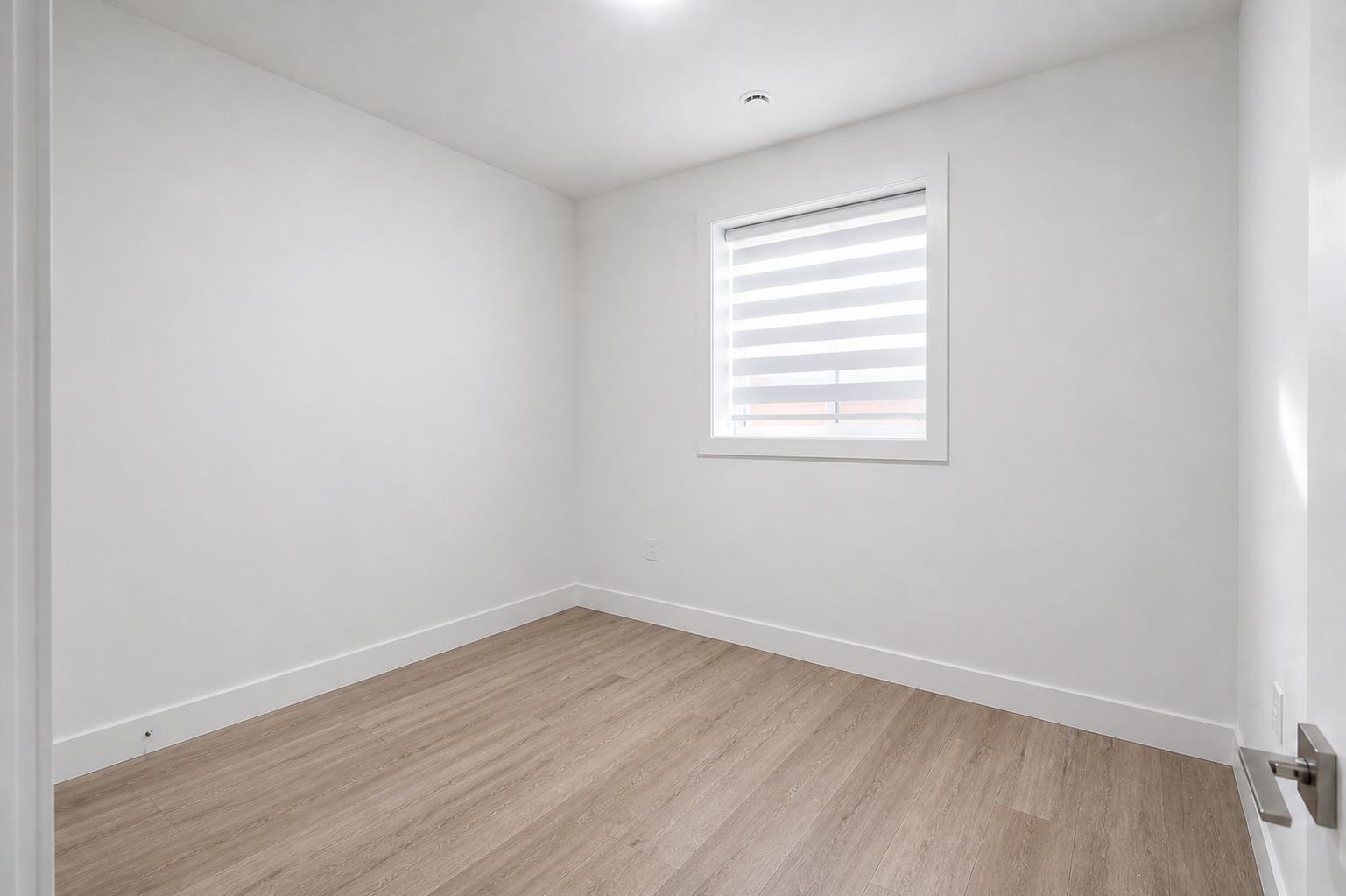 6258 147b Street Property Photo 17