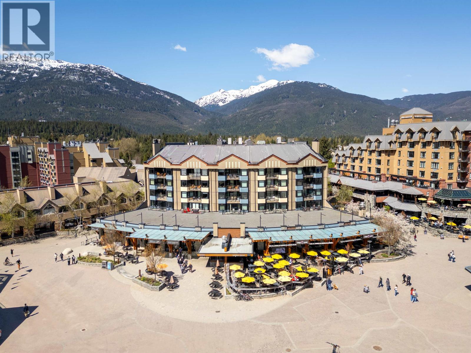 303 4280 MOUNTAIN SQUARE