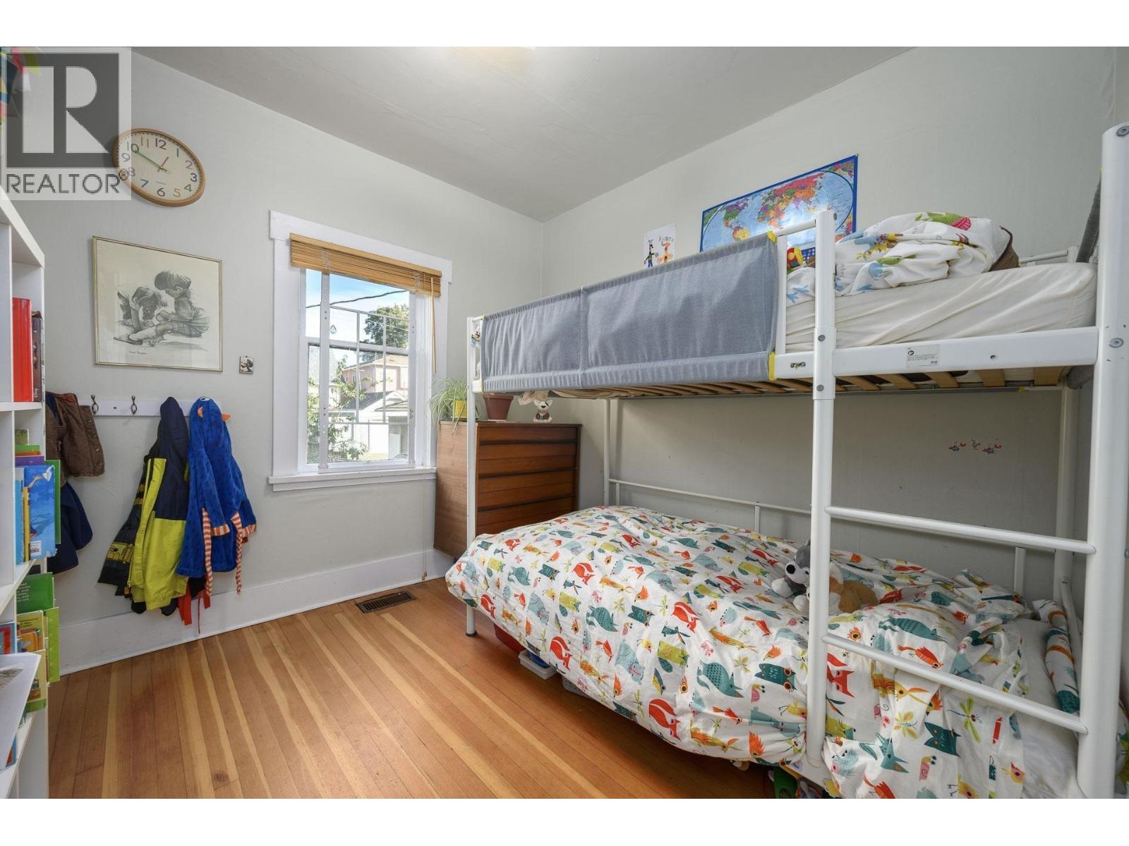 2633 Venables Street Property Photo 8