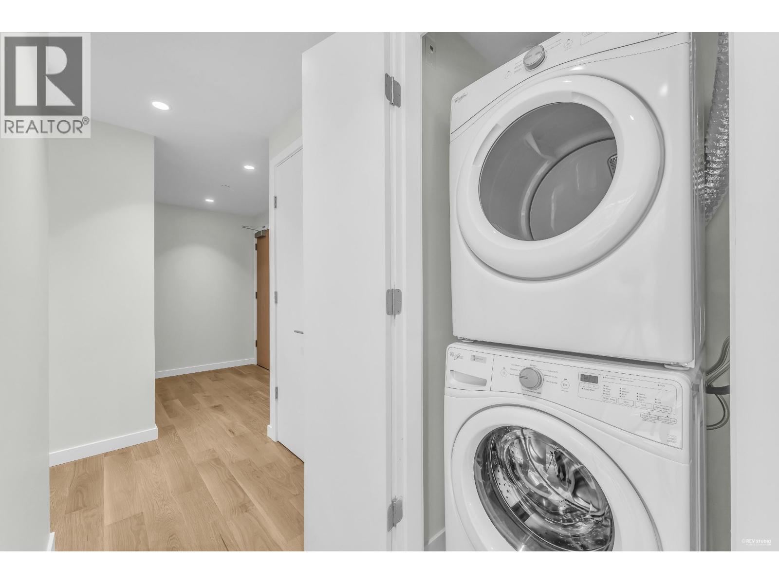507 788 Arthur Erickson Place Property Photo 6