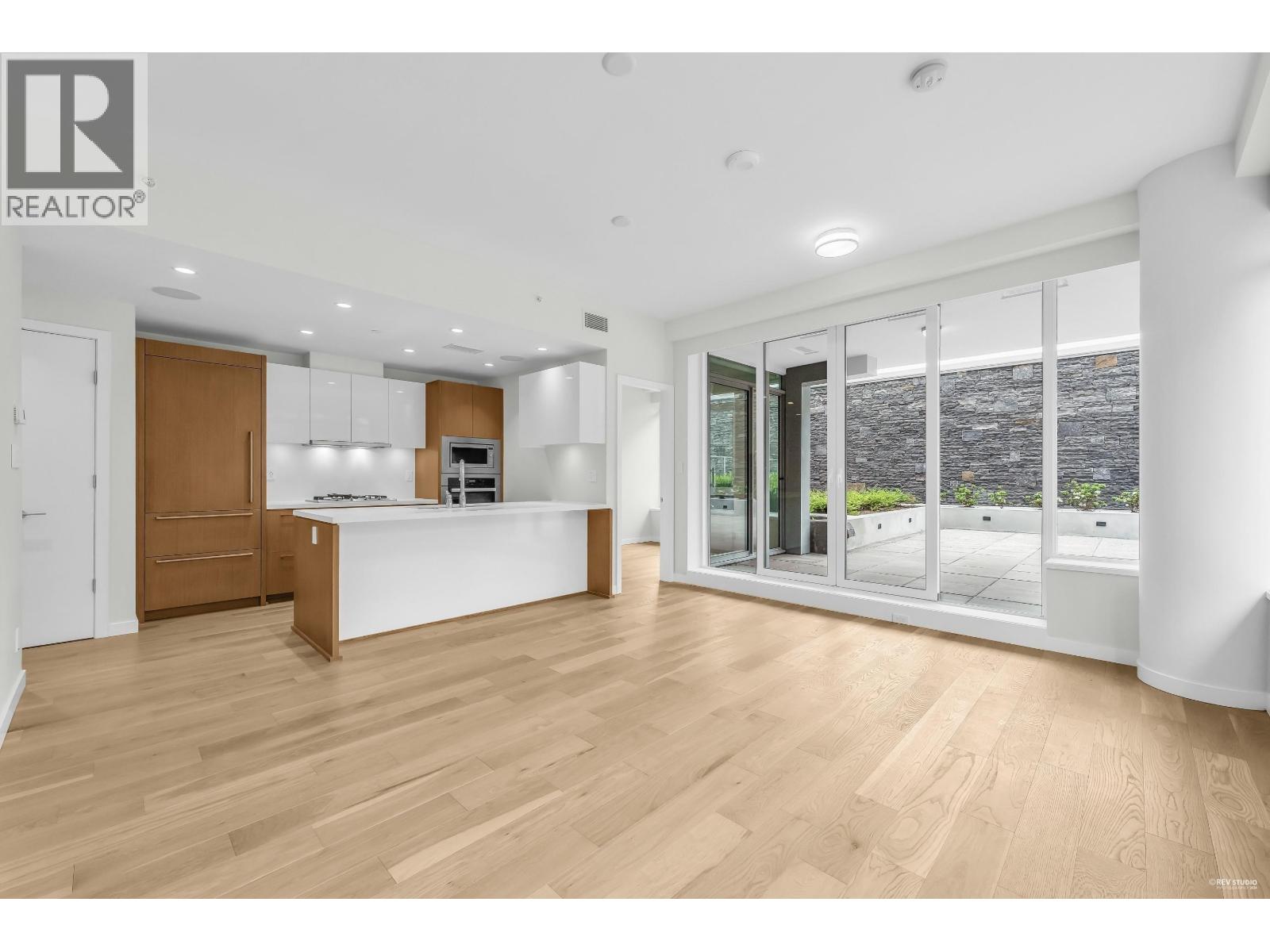 507 788 Arthur Erickson Place Property Photo 7