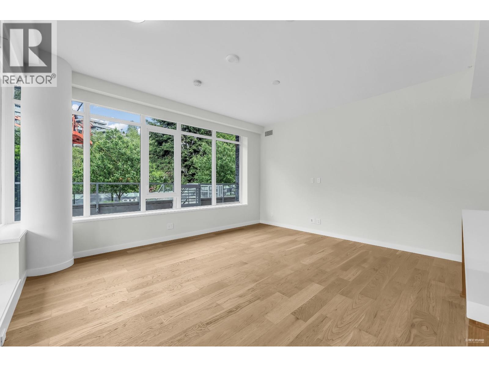 507 788 Arthur Erickson Place Property Photo 8