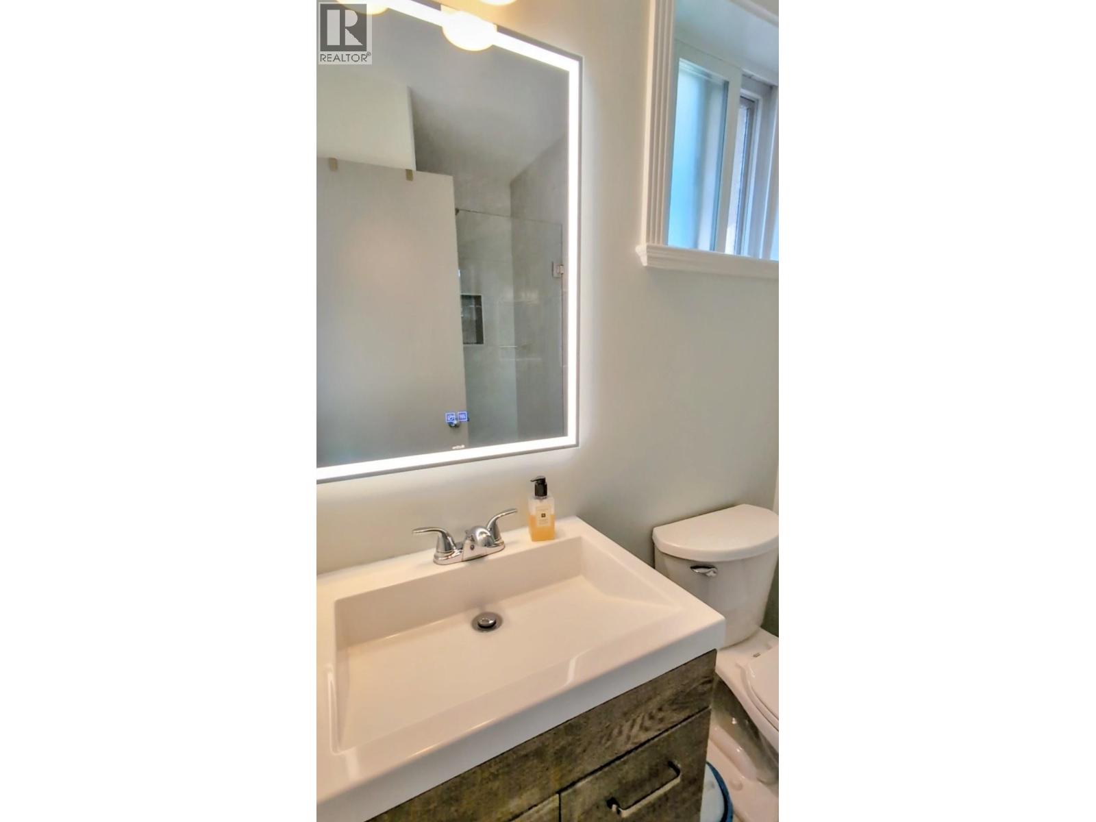 12 8088 Spires Gate Property Photo 12
