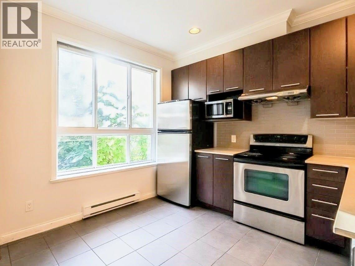 12 8088 Spires Gate Property Photo 13
