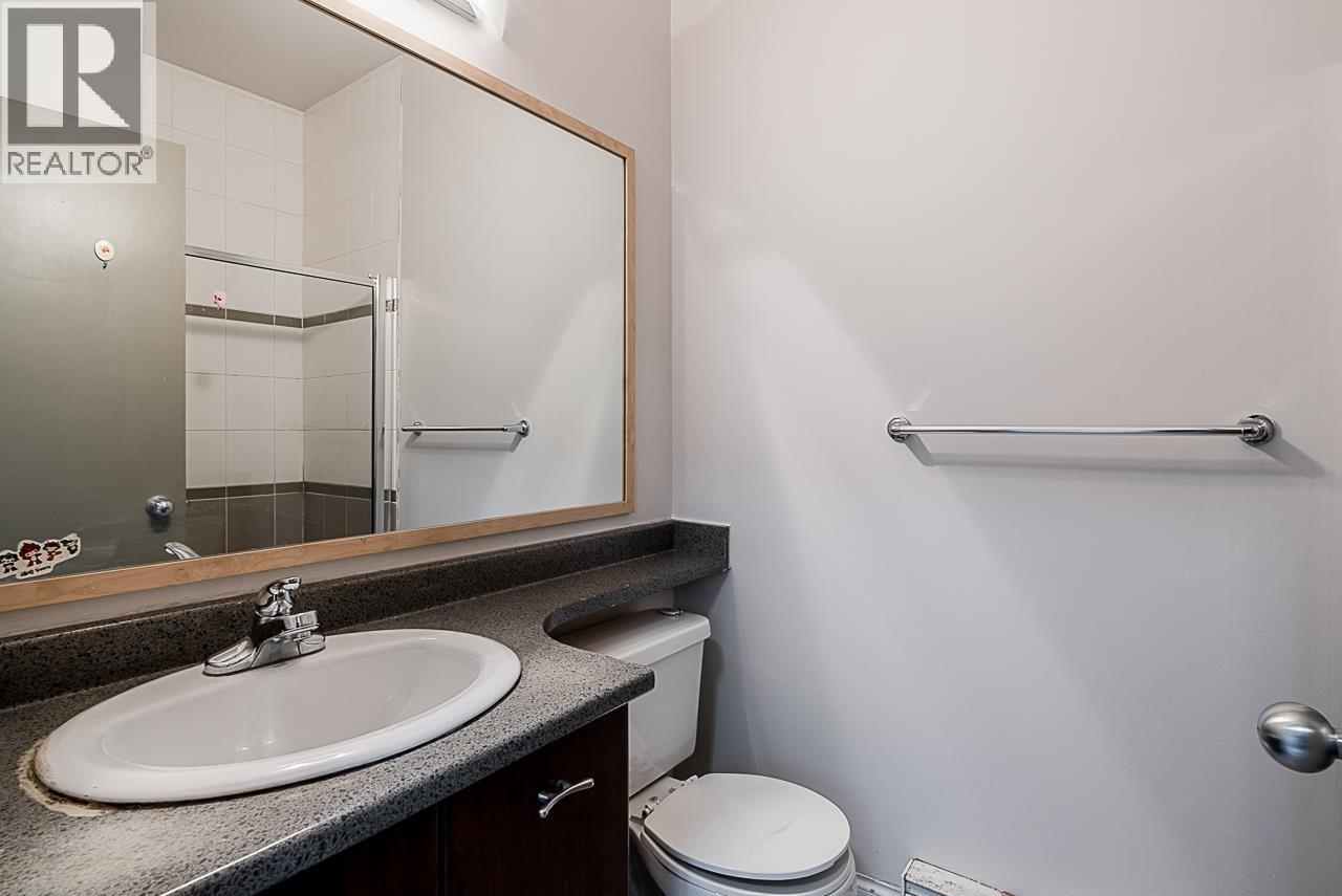 12 8088 Spires Gate Property Photo 15