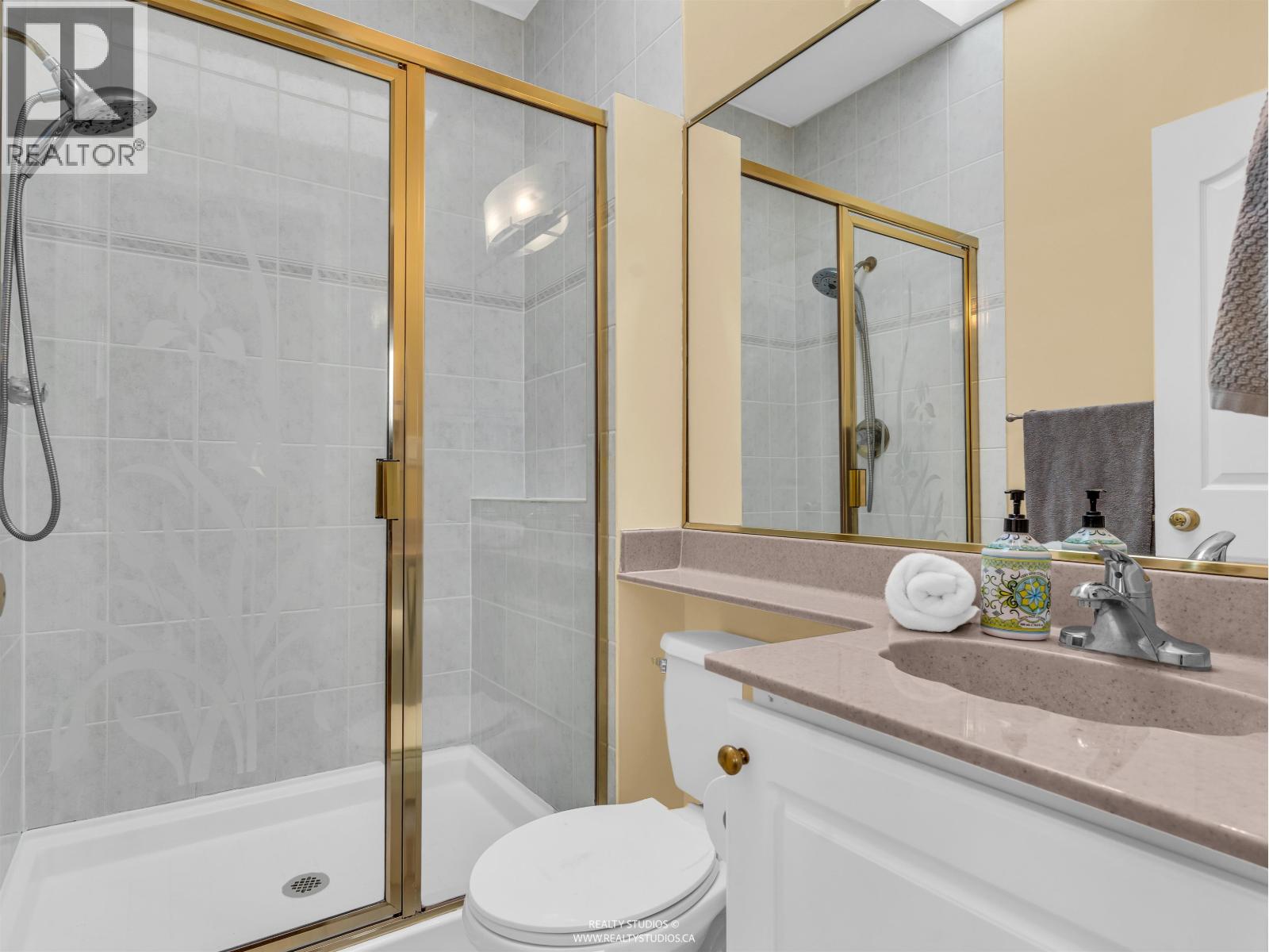 5323 Dumfries Street Property Photo 16