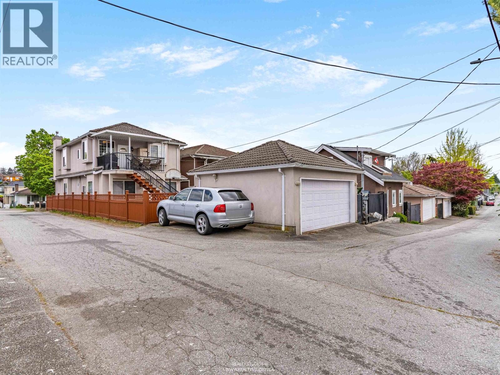 5323 Dumfries Street Property Photo 27