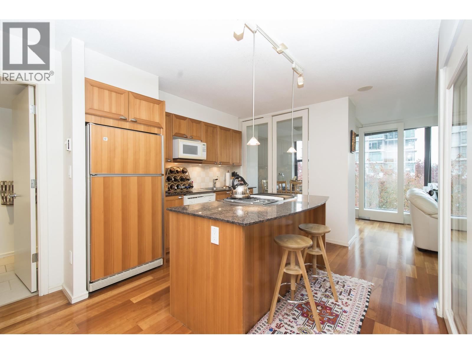 307 1723 Alberni Street Property Photo 3