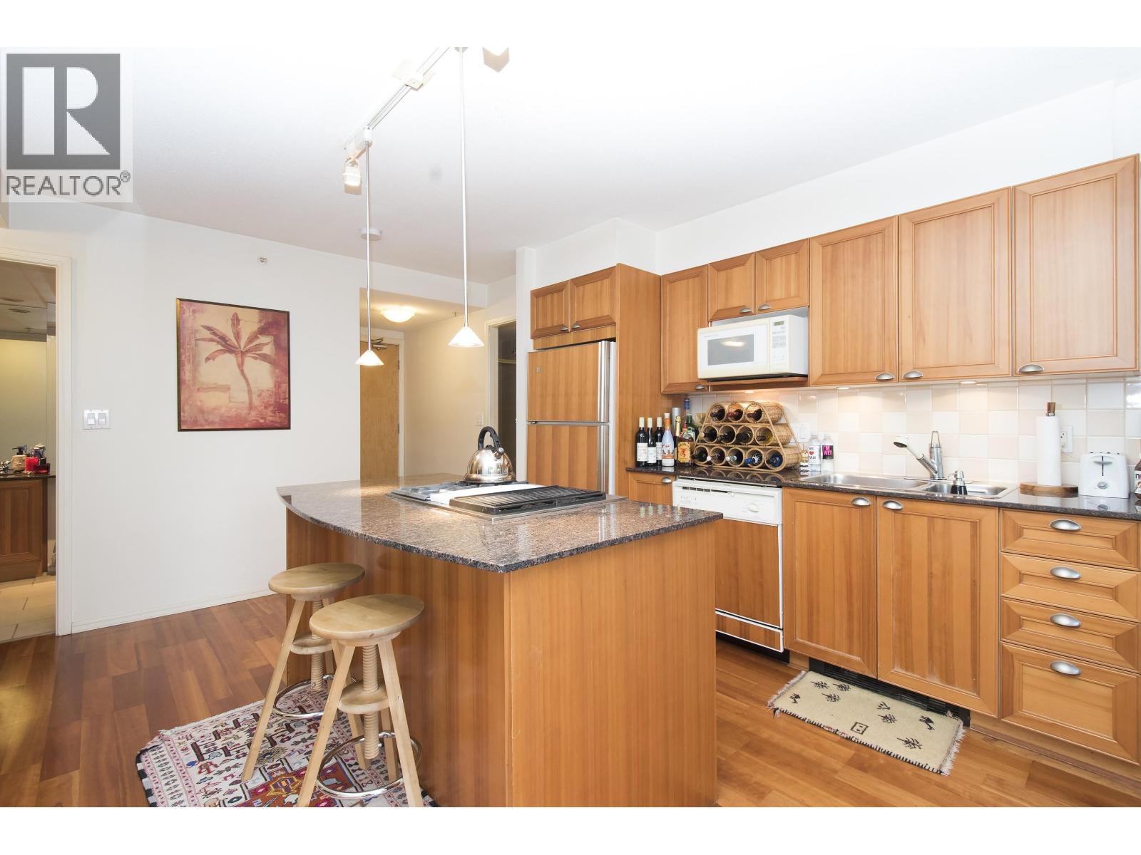 307 1723 Alberni Street Property Photo 6