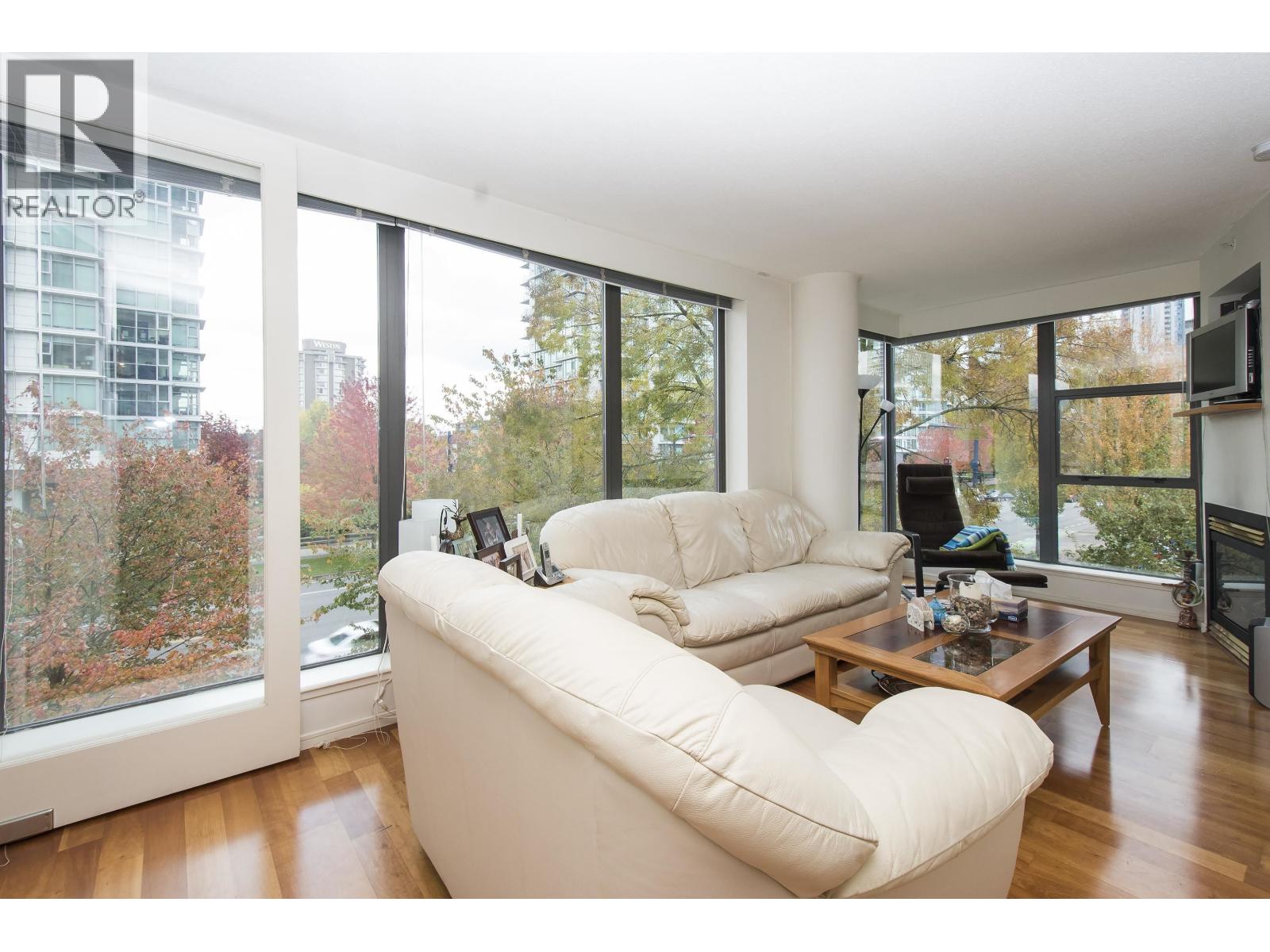 307 1723 Alberni Street Property Photo 10