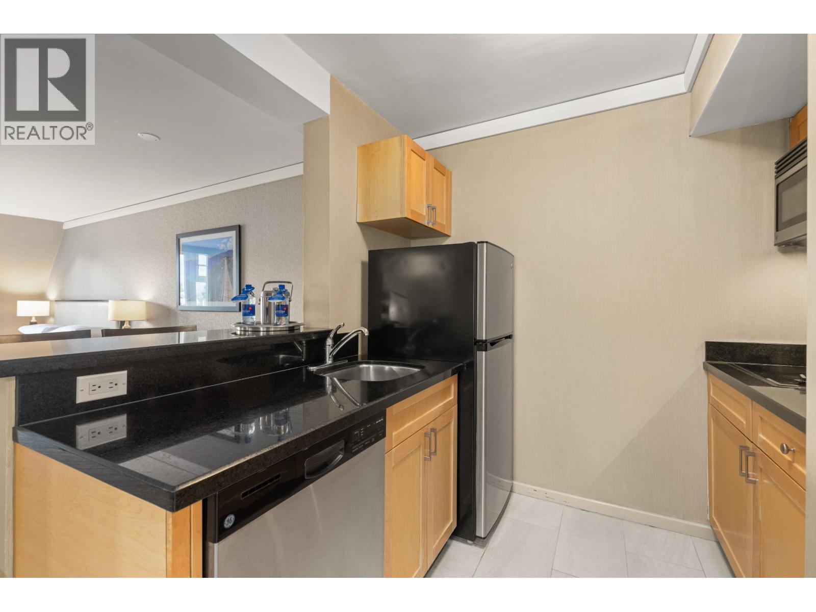 613 4050 Whistler Way Property Photo 9