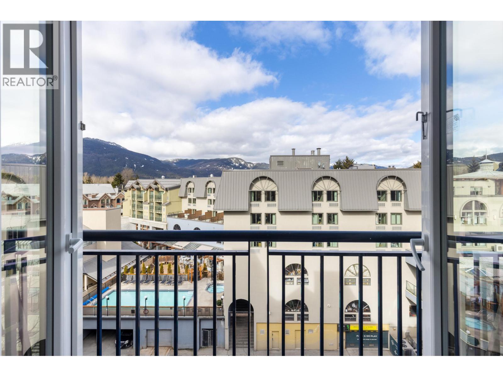 613 4050 Whistler Way Property Photo 14