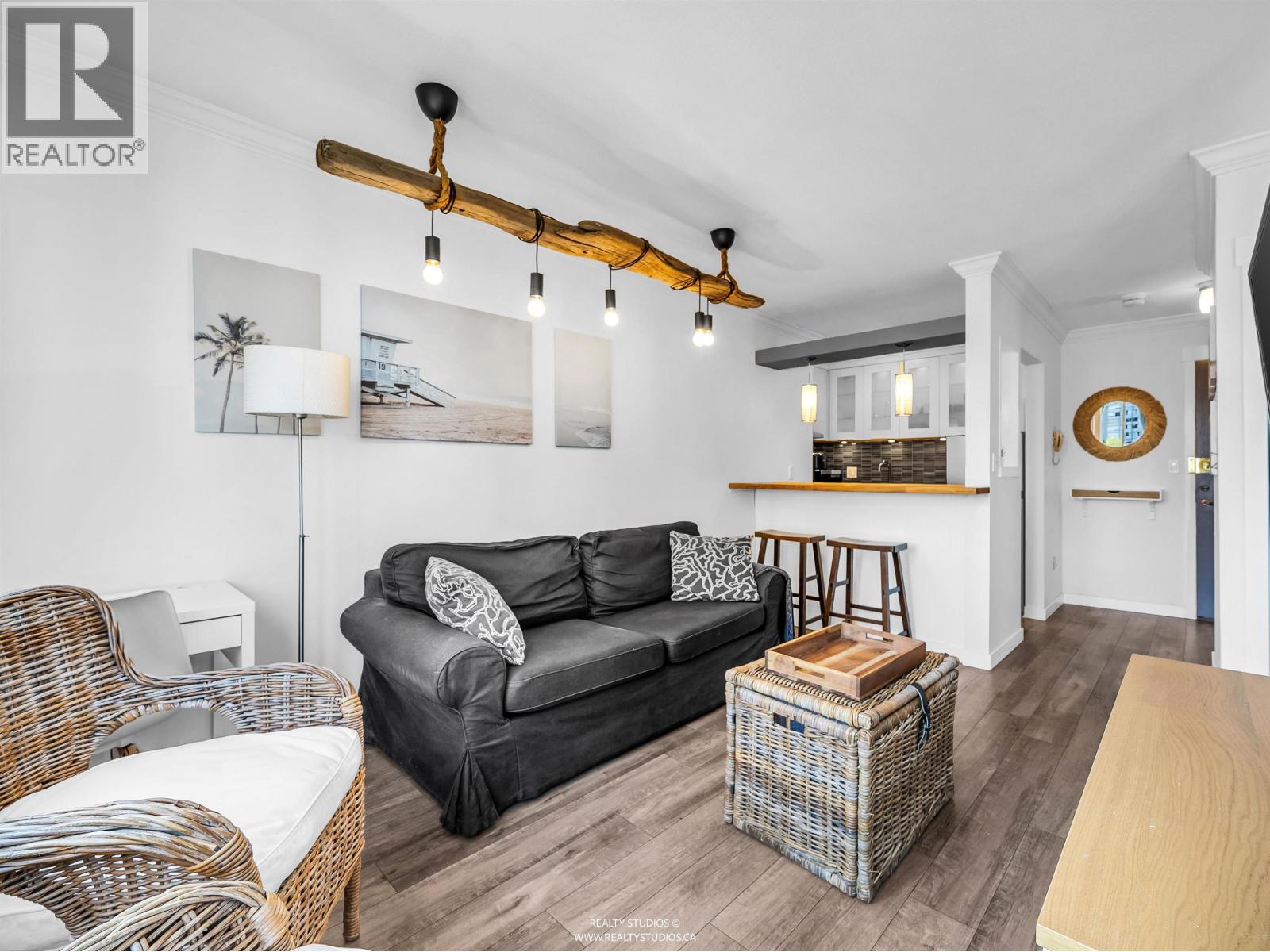 1205 1250 Burnaby Street Property Photo 8