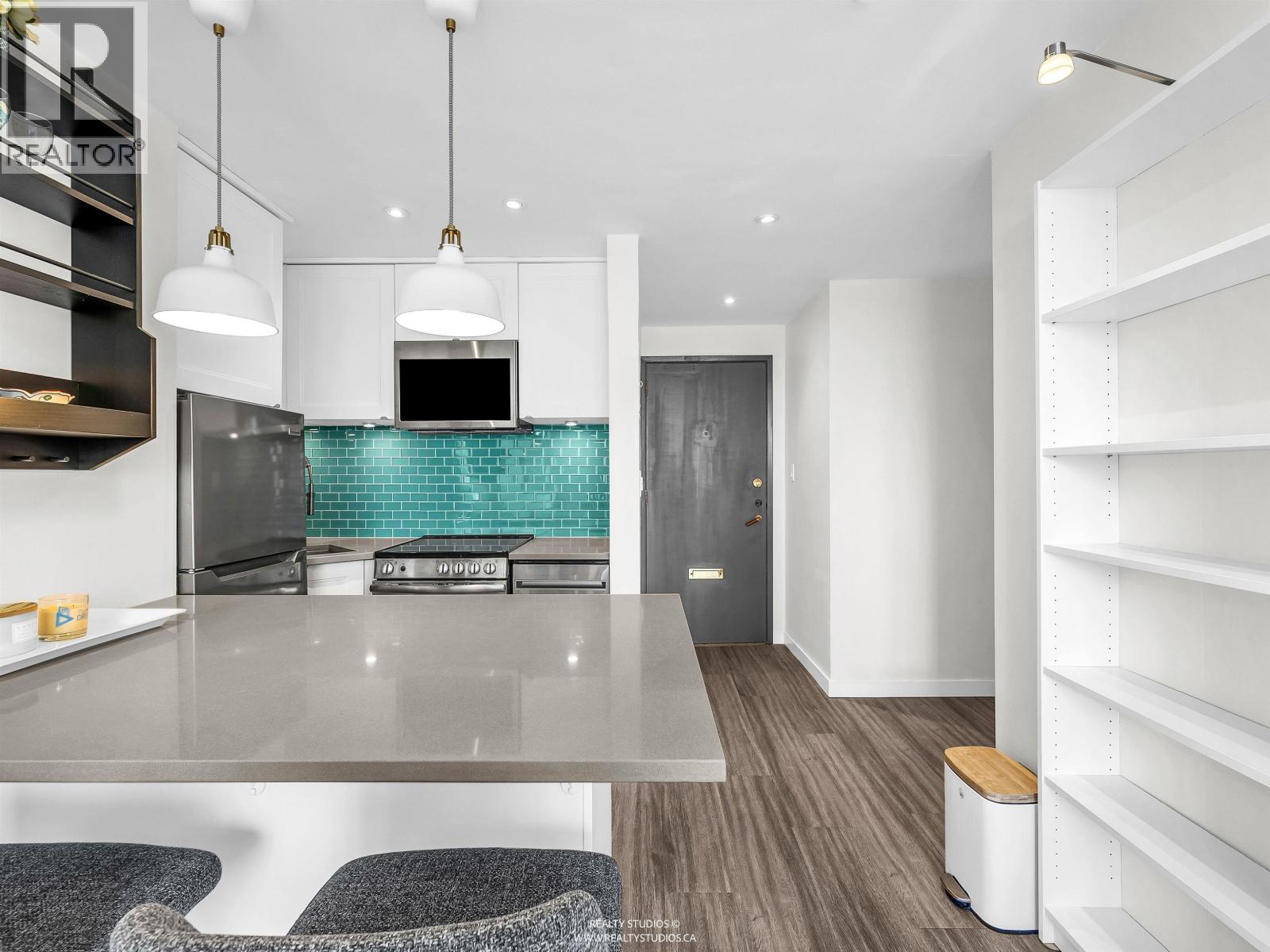 501 1250 Burnaby Street Property Photo 4