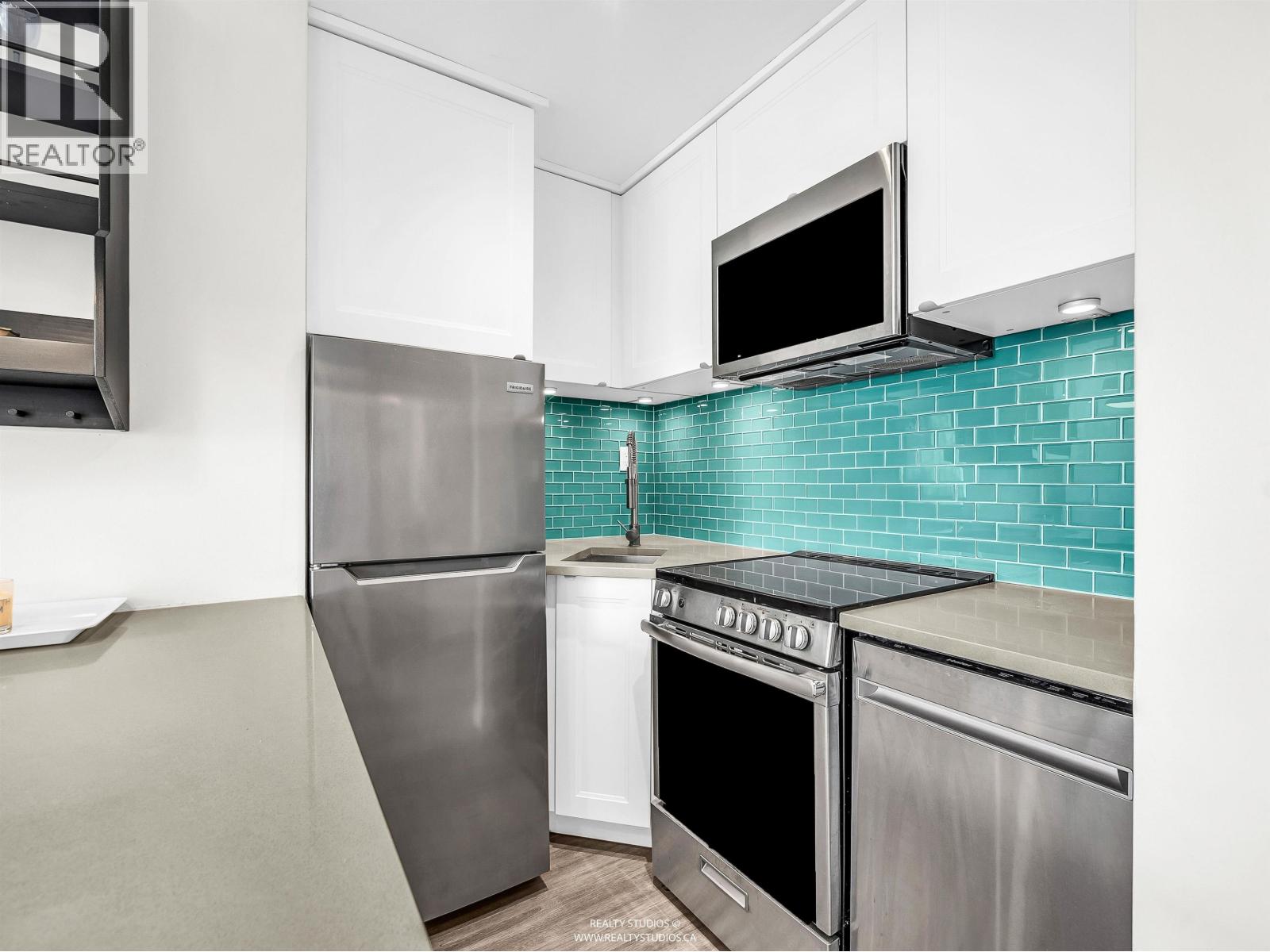 501 1250 Burnaby Street Property Photo 7
