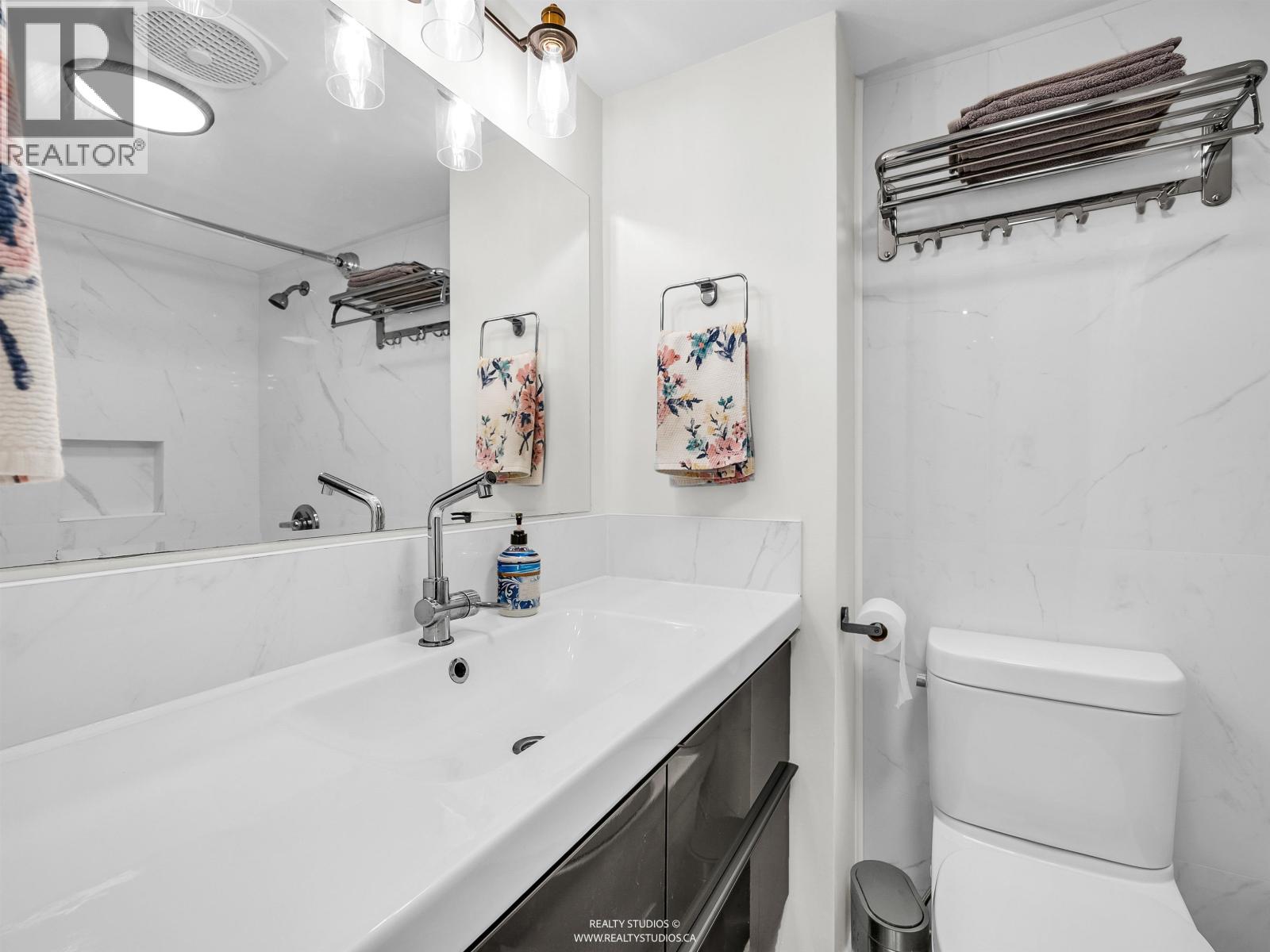 501 1250 Burnaby Street Property Photo 22