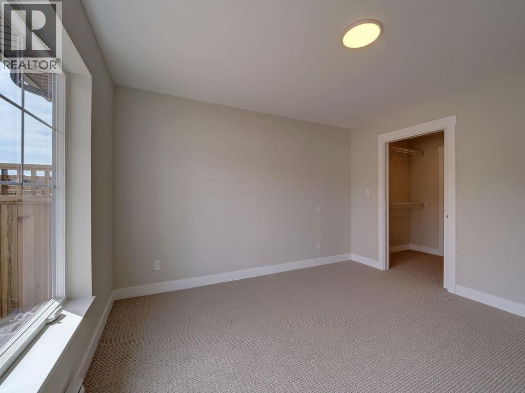 1051 Celia Crescent Property Photo 26