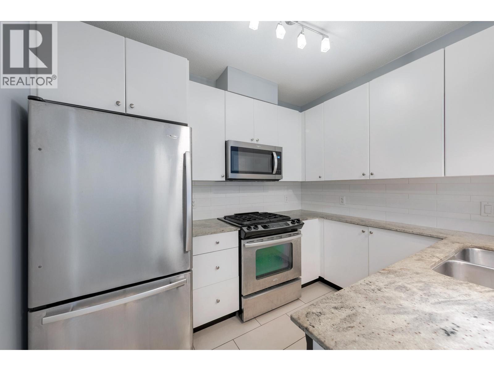1007 280 Ross Drive Property Photo 6