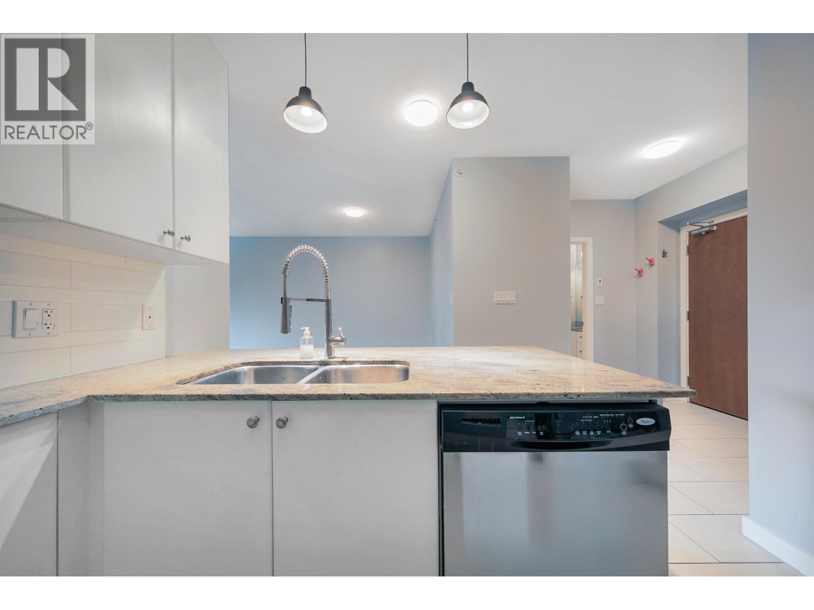 1007 280 Ross Drive Property Photo 8