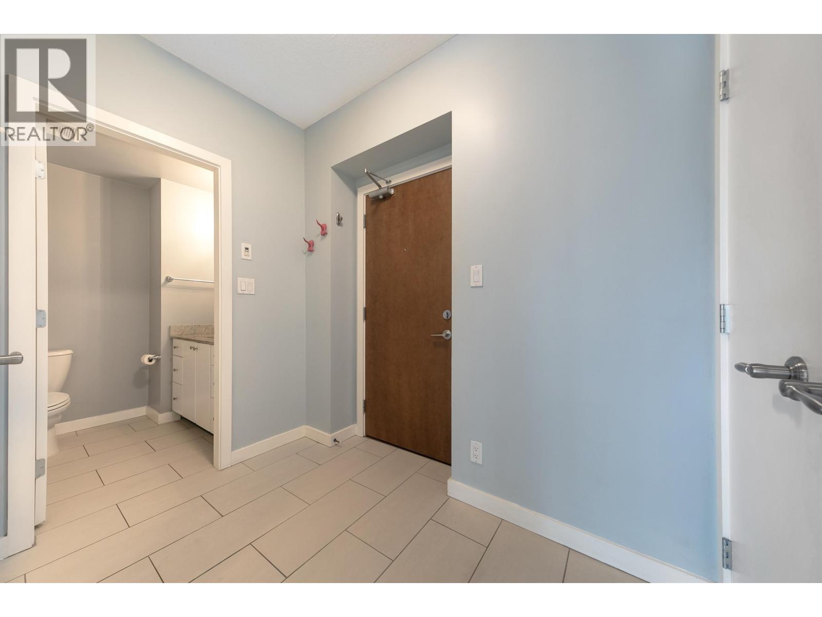 1007 280 Ross Drive Property Photo 14