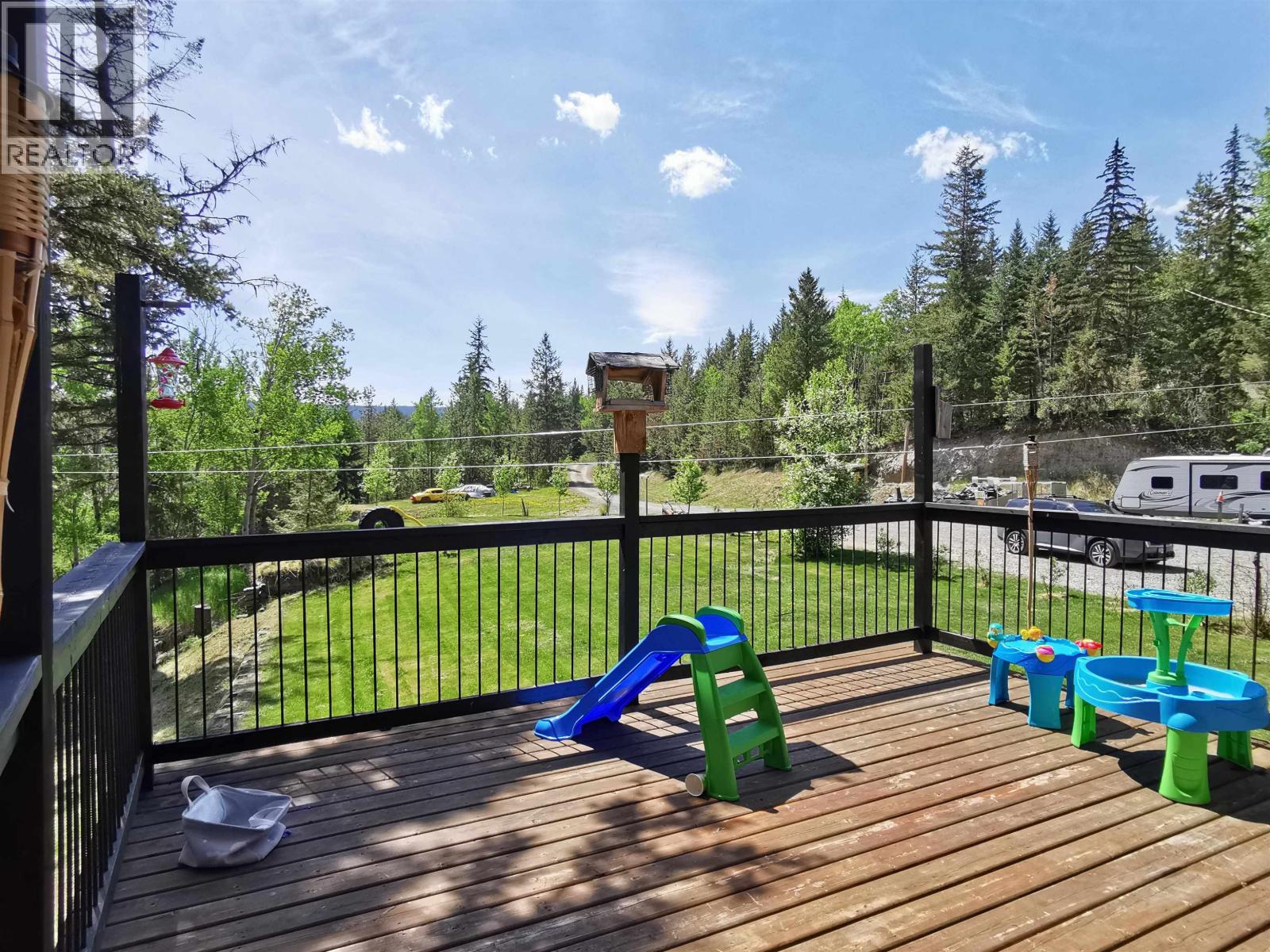 5612 Canim-hendrix Lake Road Property Photo 5