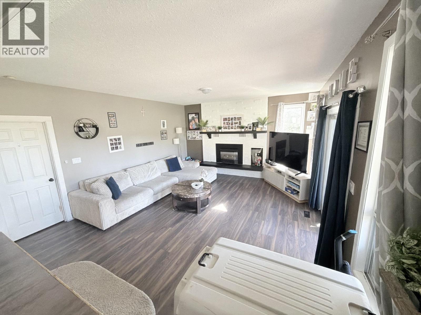 5612 Canim-hendrix Lake Road Property Photo 7
