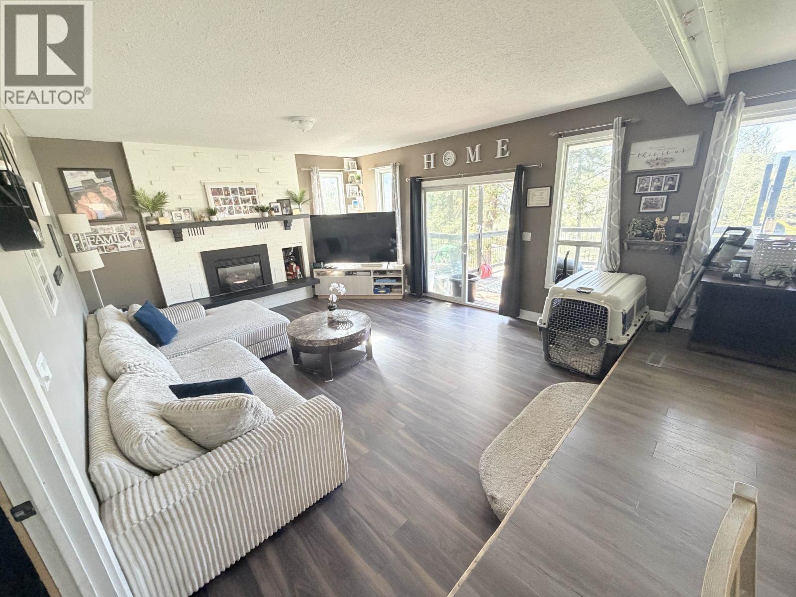 5612 Canim-hendrix Lake Road Property Photo 8