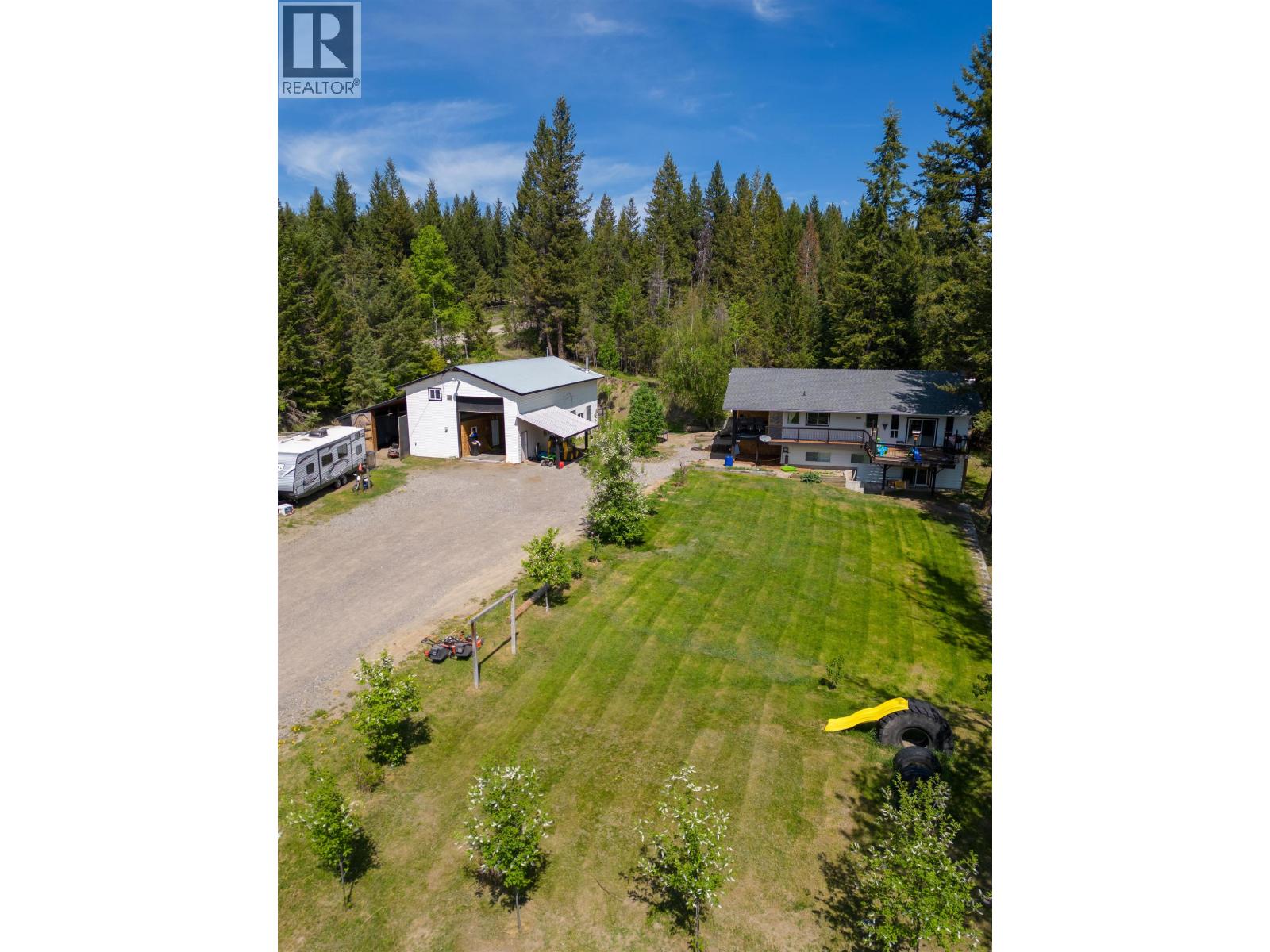 5612 Canim-hendrix Lake Road Property Photo 34