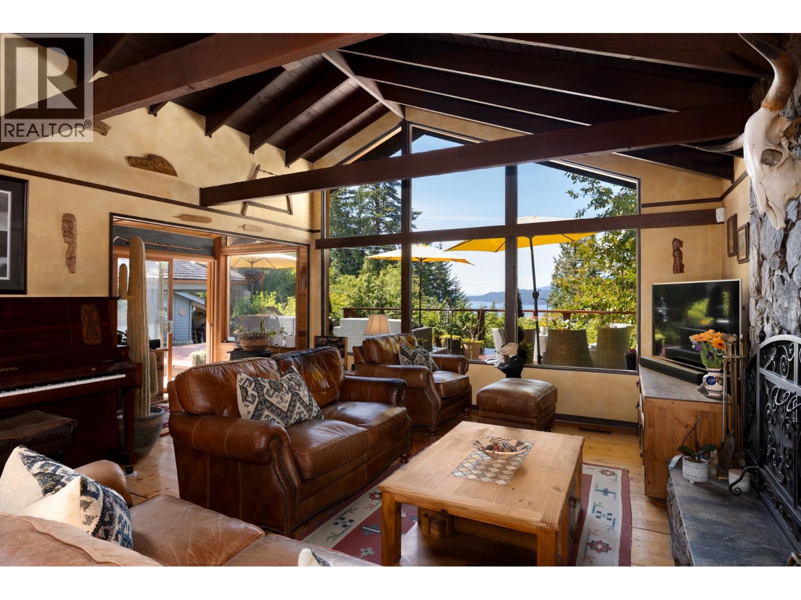 315 Bayview Road Property Photo 1