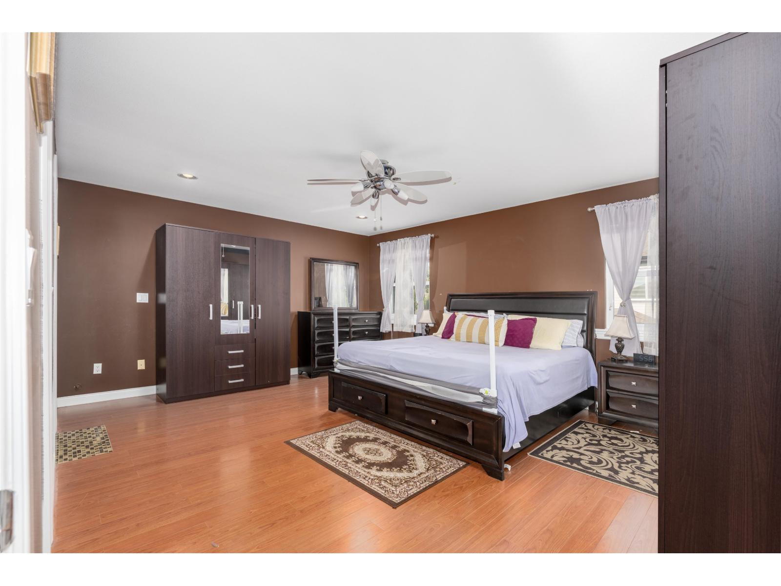 8364 Harris Street Property Photo 6