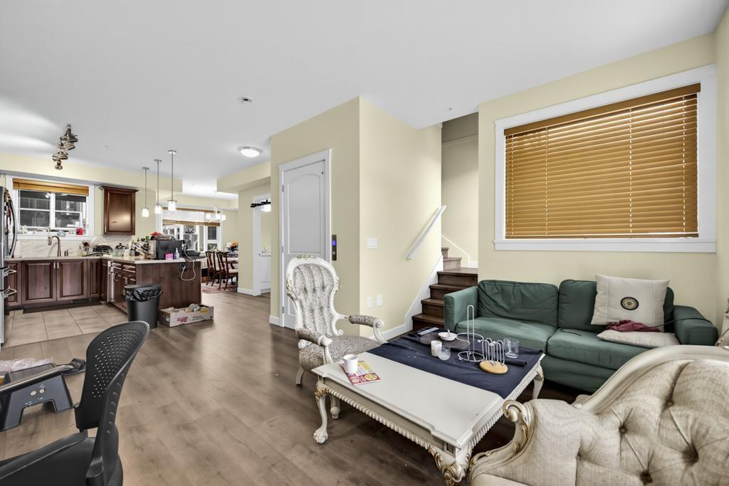 9 8567 204 Street Property Photo 3