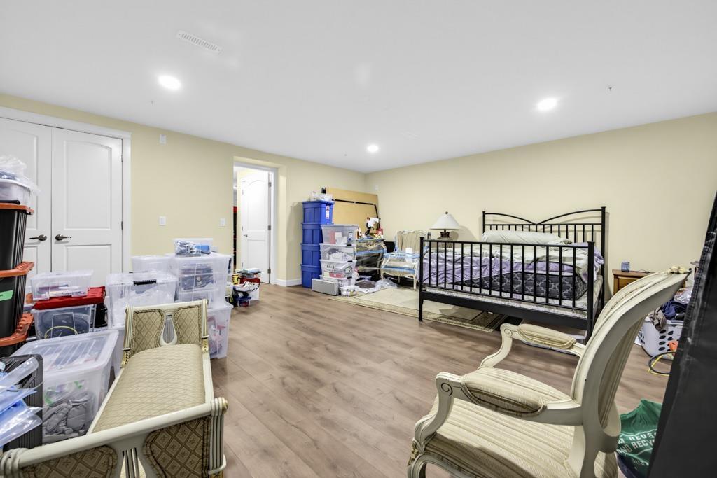 9 8567 204 Street Property Photo 9