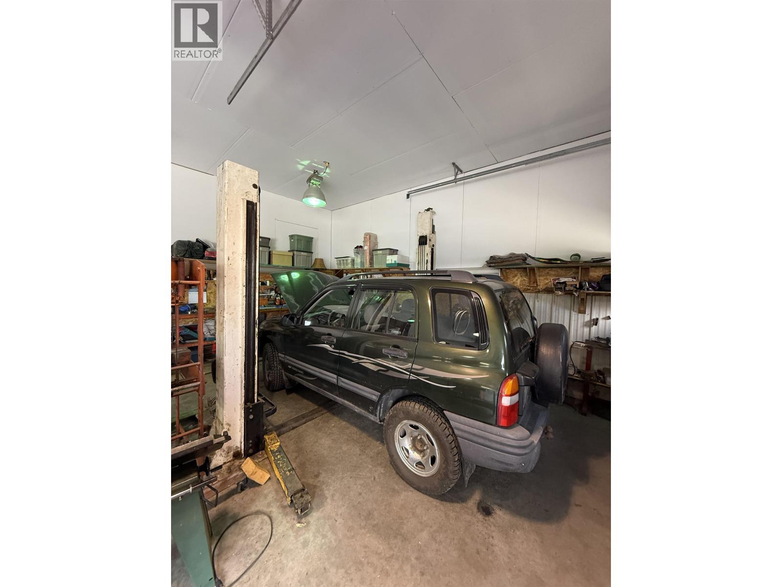 6513 Monette Road Property Photo 8