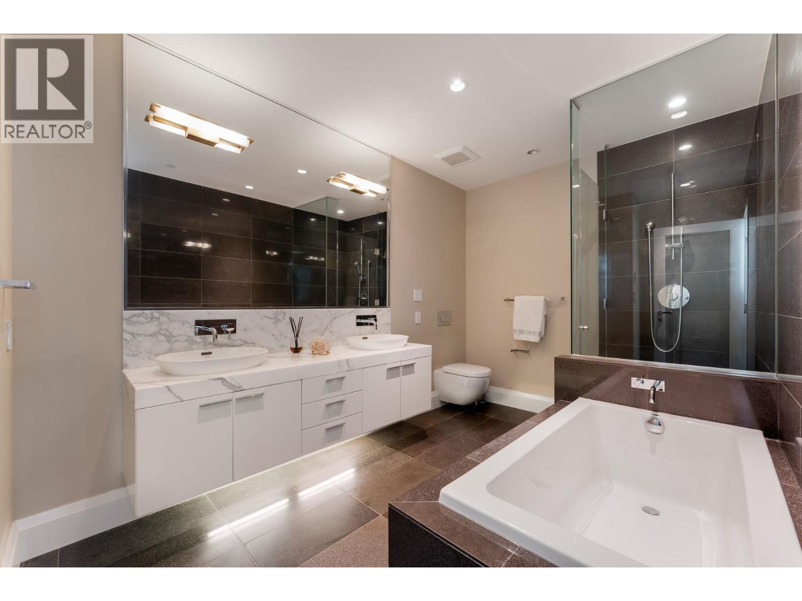 Ph3101 277 Thurlow Street Property Photo 30