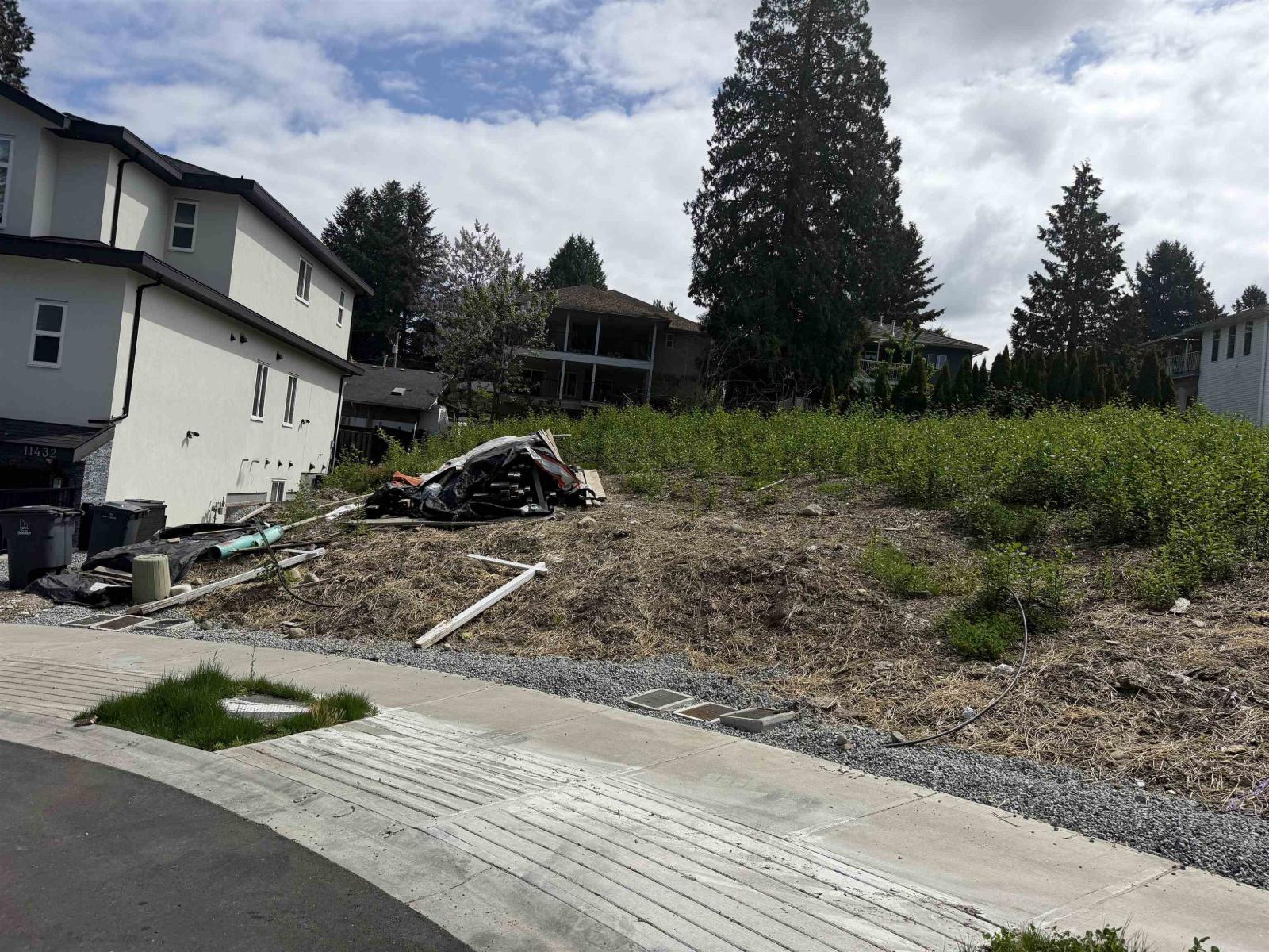 11416 138A STREET Property Photo 1