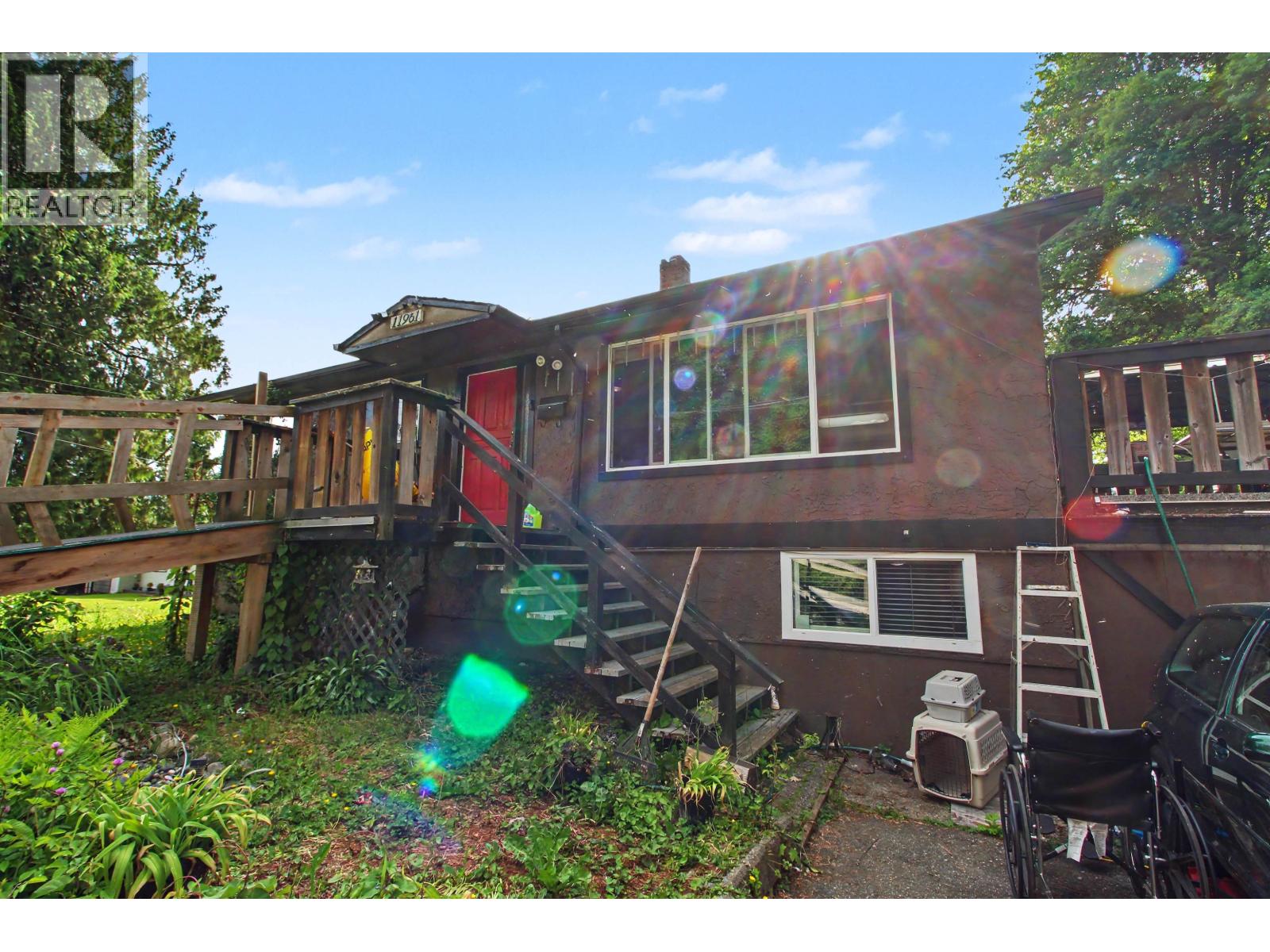 11961 248 Street Property Photo 4