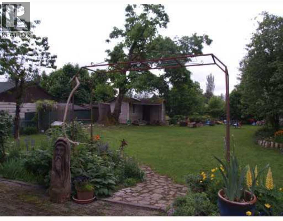 11961 248 Street Property Photo 6