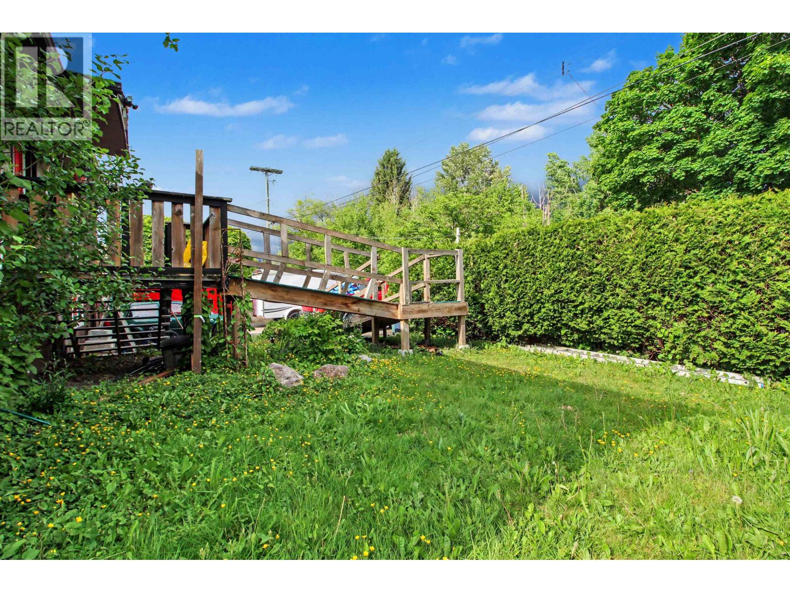 11961 248 Street Property Photo 13