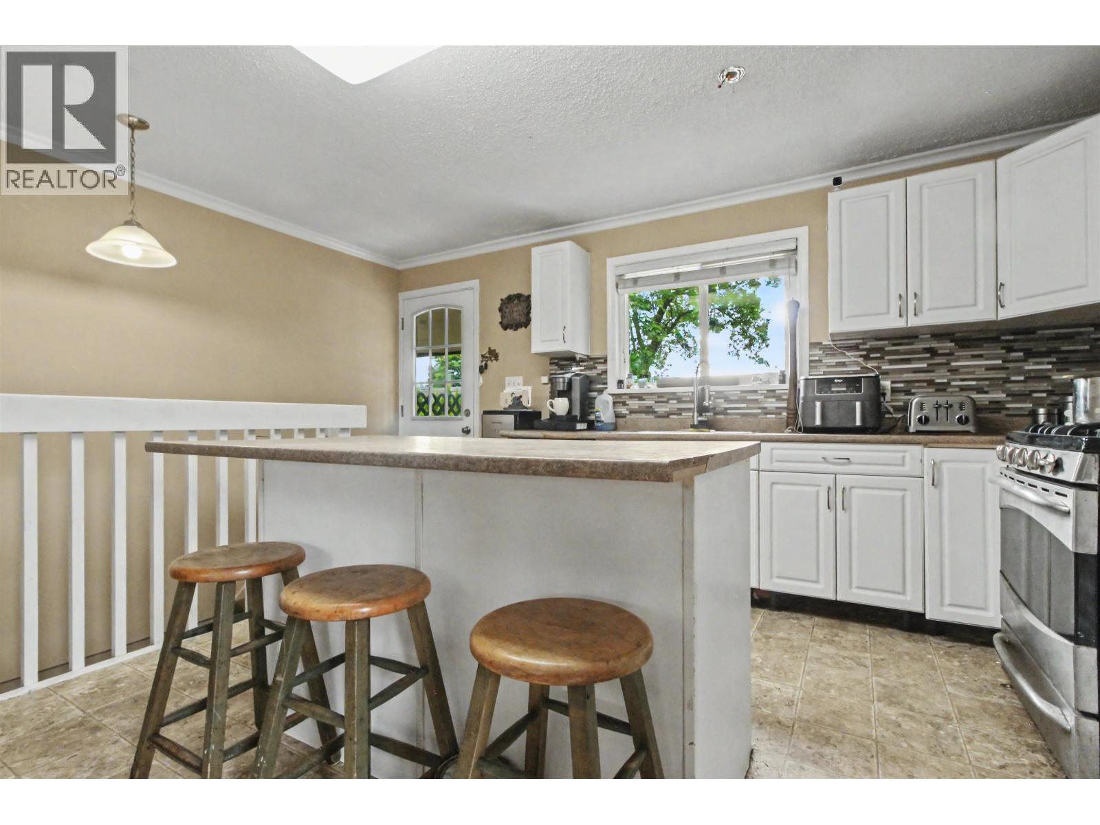 11961 248 Street Property Photo 20
