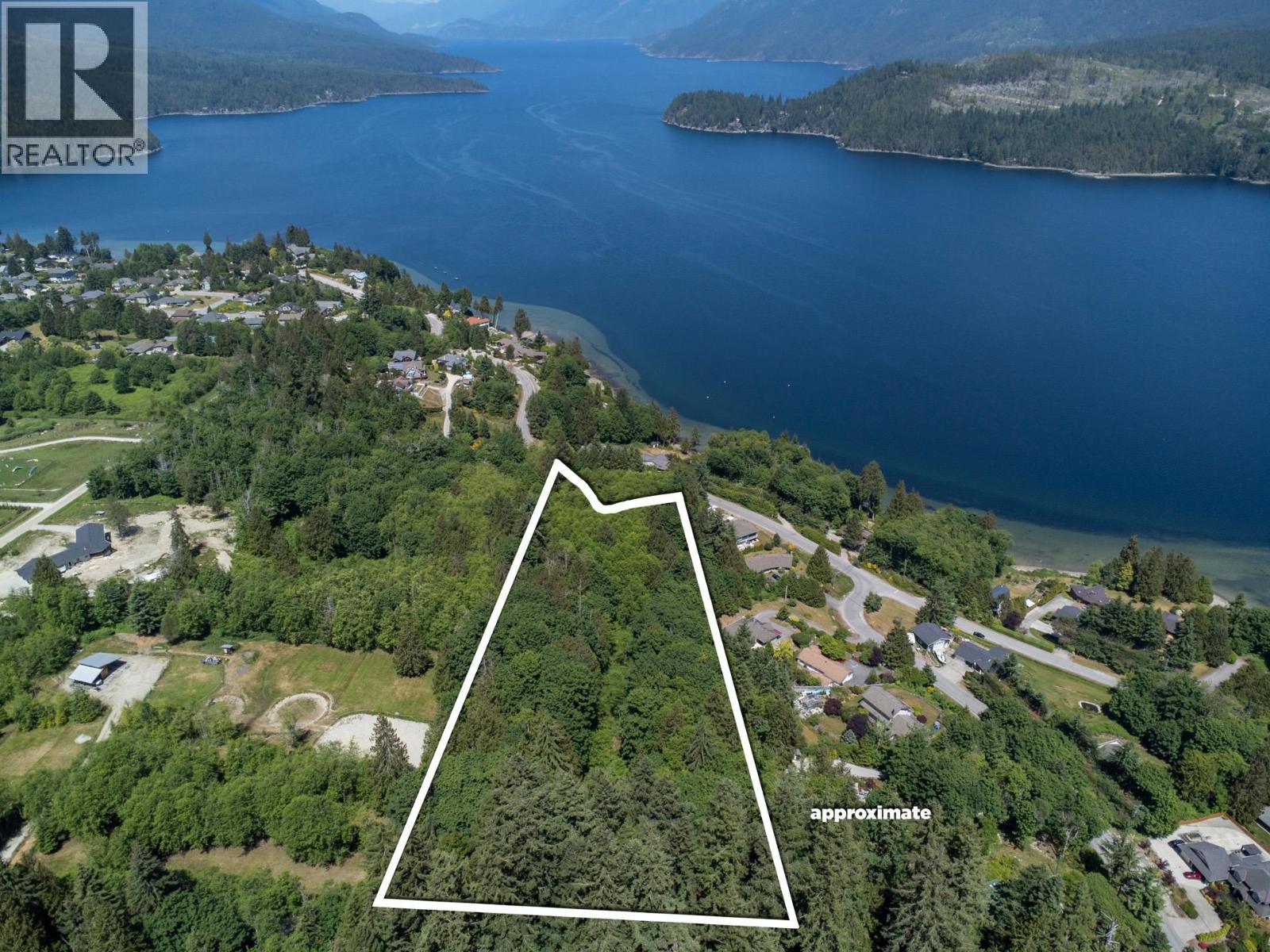 Lot 15 N Gale Avenue Property Photo 3