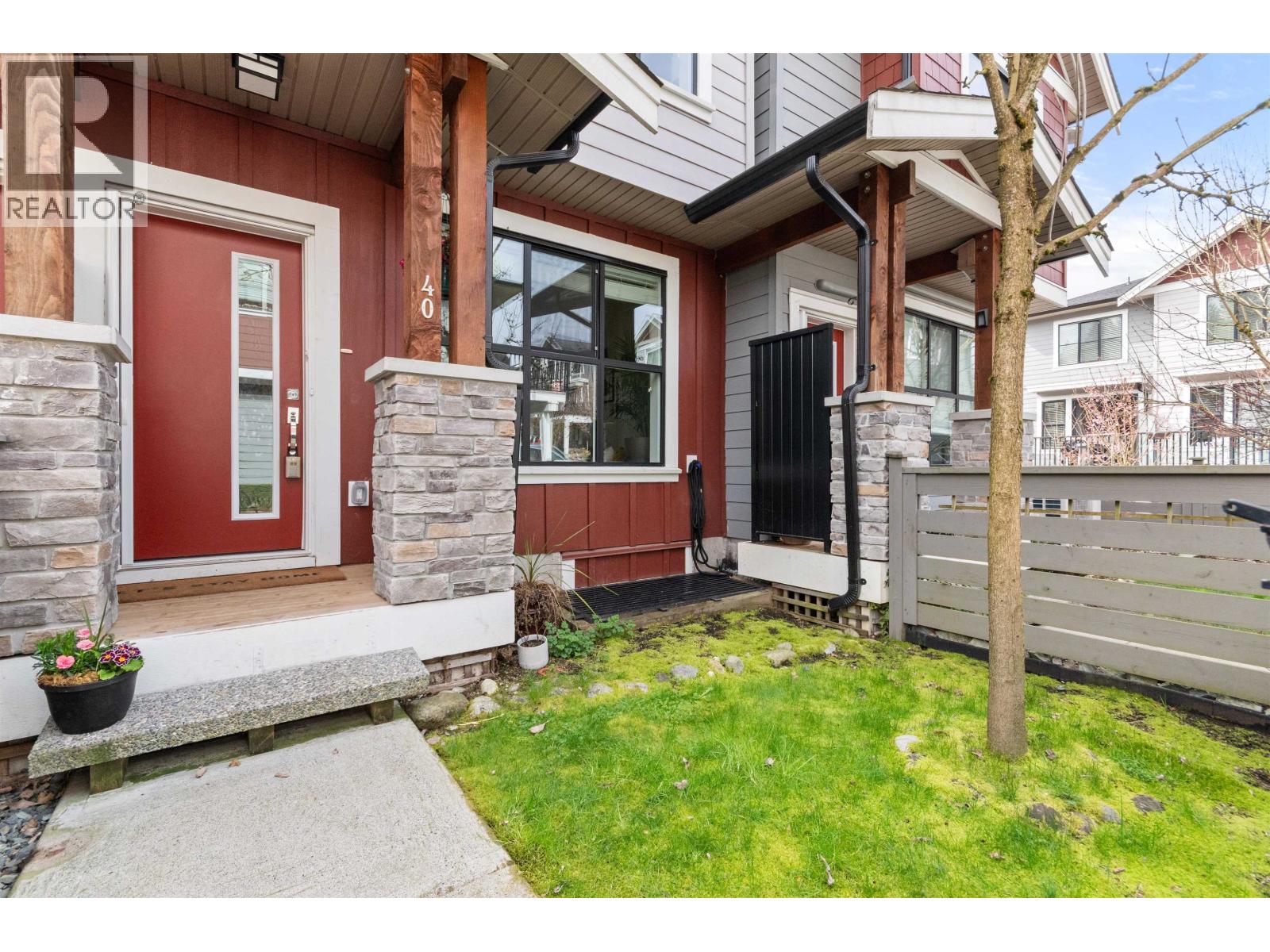 40 13260 236 Street Property Photo 2