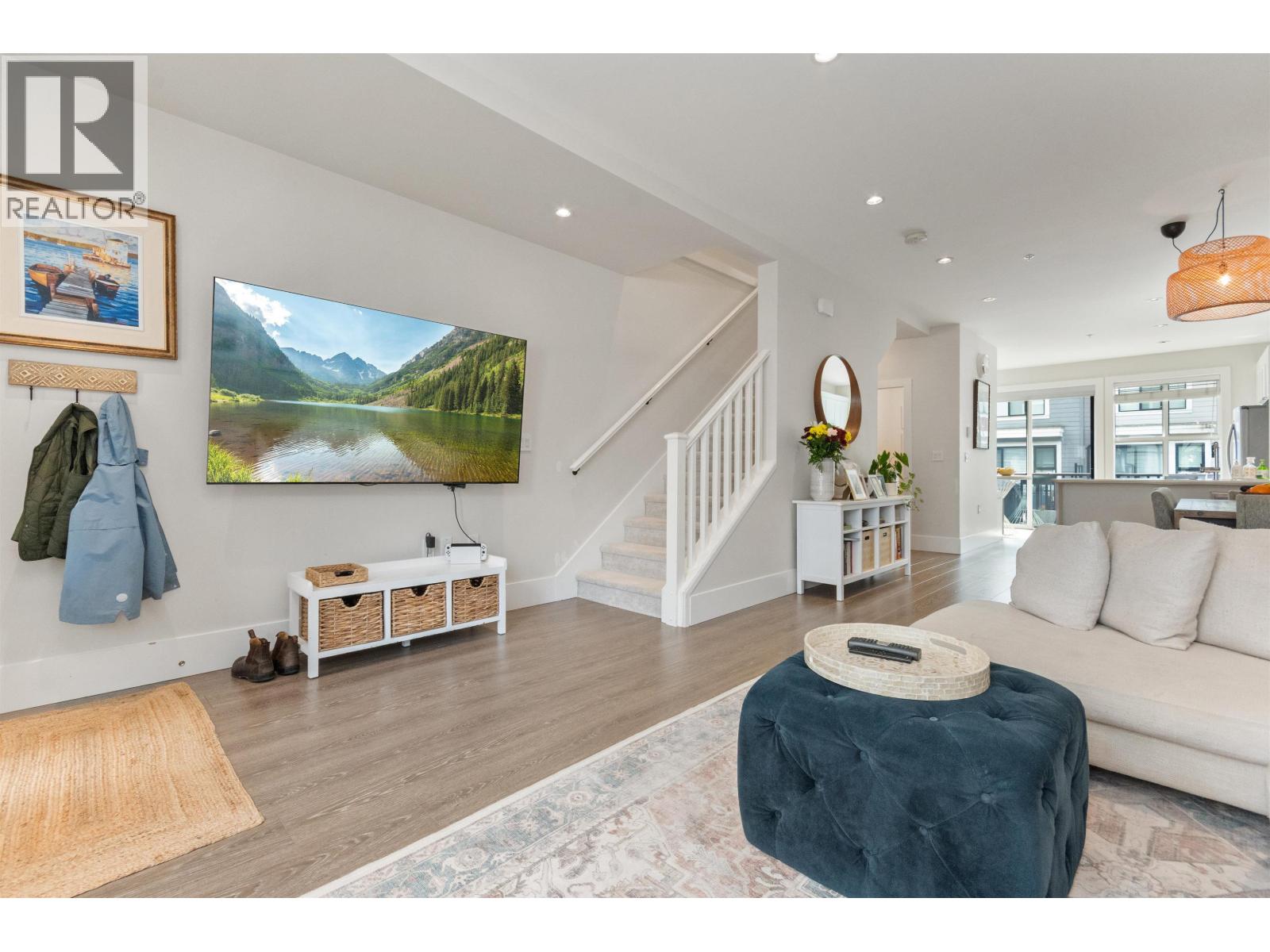 40 13260 236 Street Property Photo 5