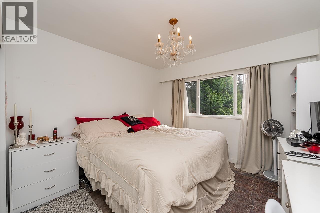 4377 Mountain Highway Property Photo 12