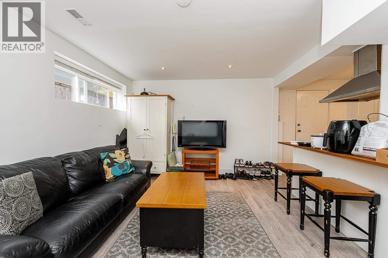 4377 Mountain Highway Property Photo 17