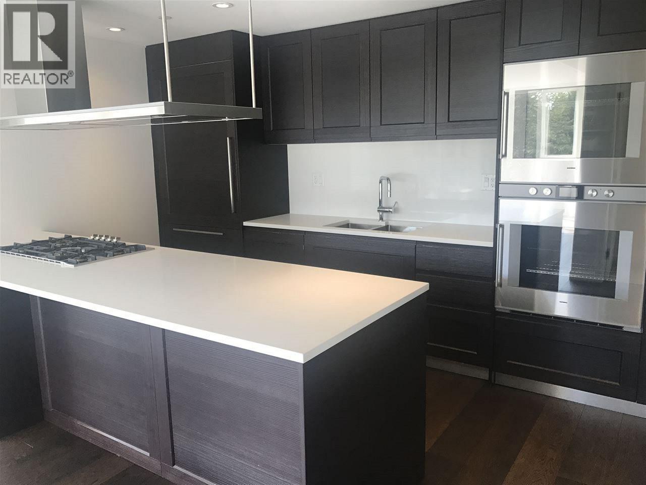 1907 3355 Binning Road Property Photo 4