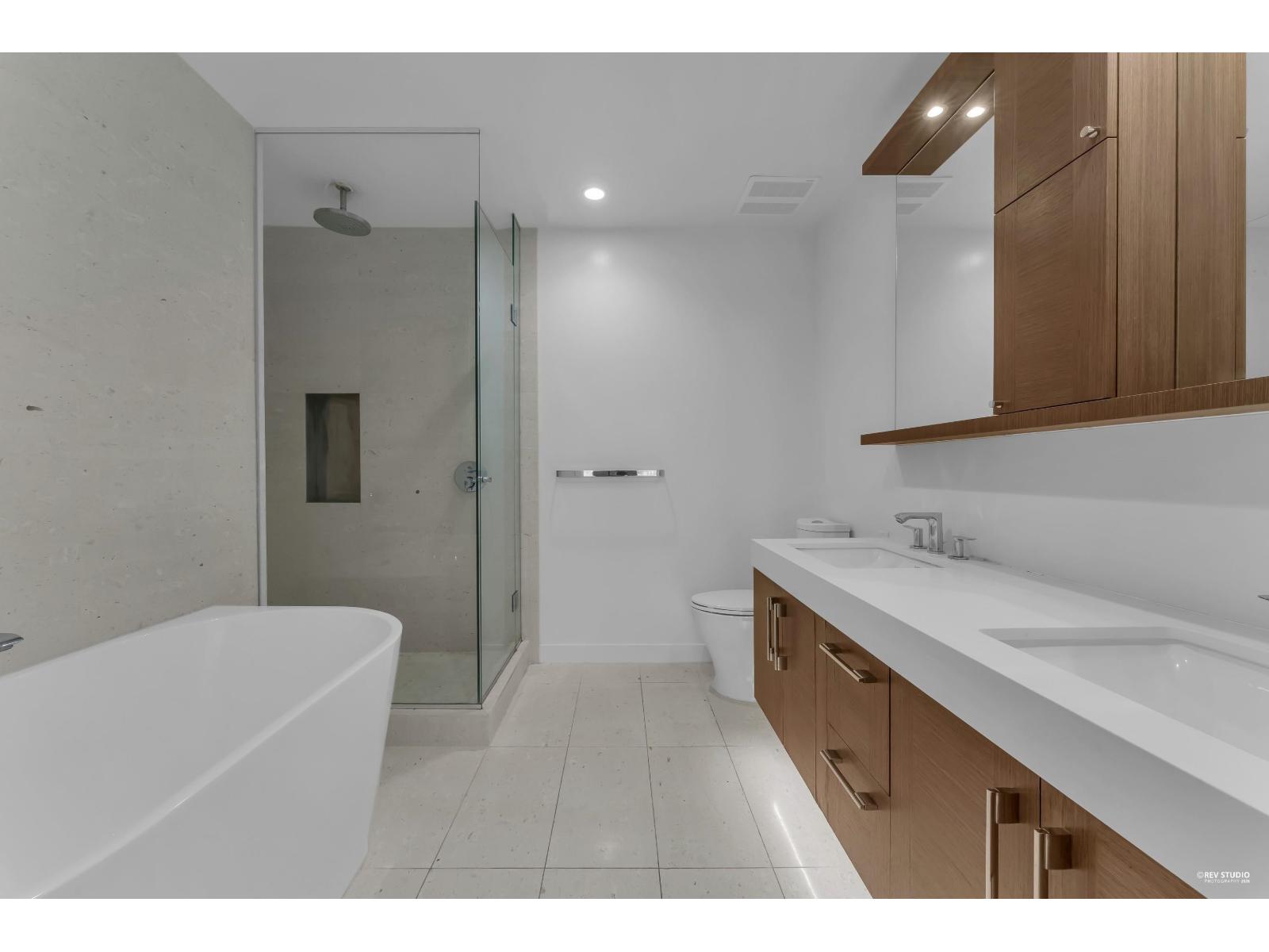 Th8 1439 George Street Property Photo 20