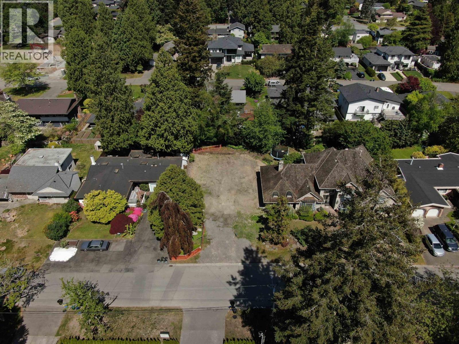 4885 5 Avenue Property Photo 4